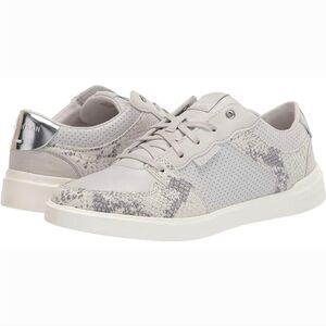 Cole Haan Mujeres Grand Crosscourt Lightweight Sneakers in Silver/Grey/Snakeskin